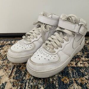 boys nike air force 1s high